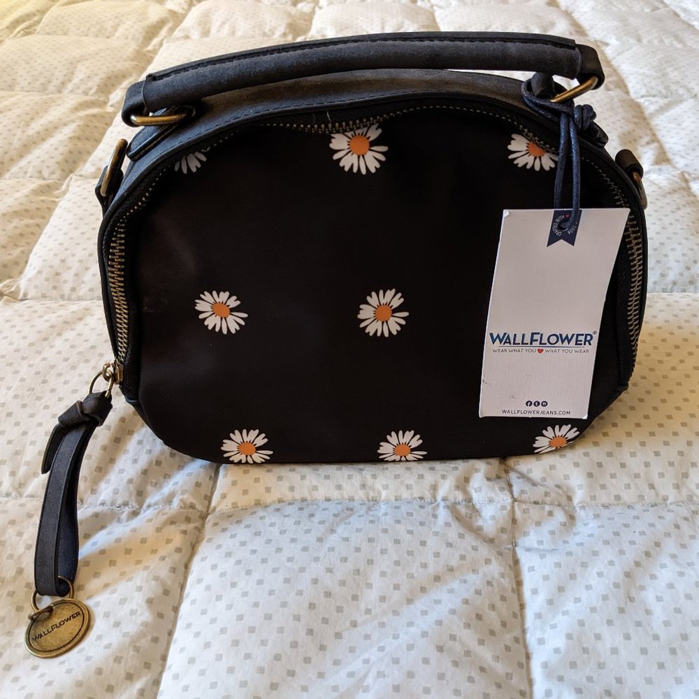 Wallflower purse